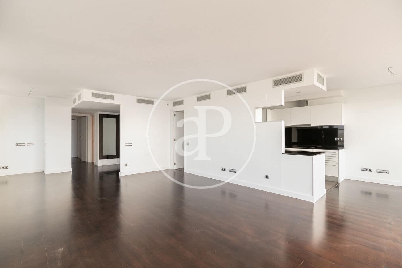 2 bedroom Penthouse for rent in Barcelona city - € 7,500 (Ref: 8902309)