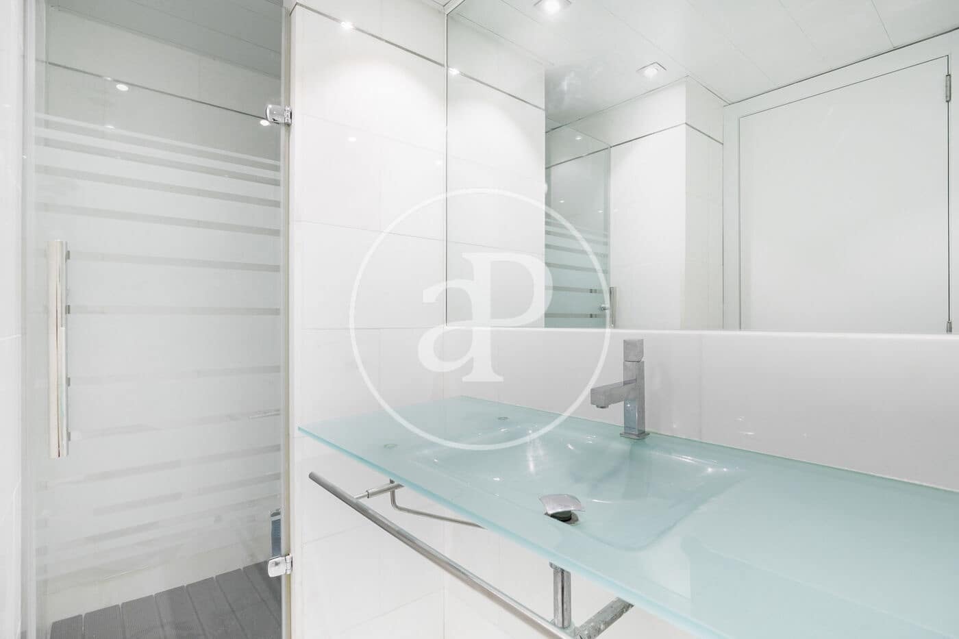 2 bedroom Penthouse for rent in Barcelona city - € 7,500 (Ref: 8902309)