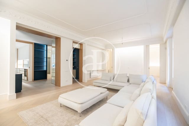 4 soveværelse Lejlighed til salg i El Barri Gòtic, Barcelona by - € 1.490.000 (Ref: 8905661)