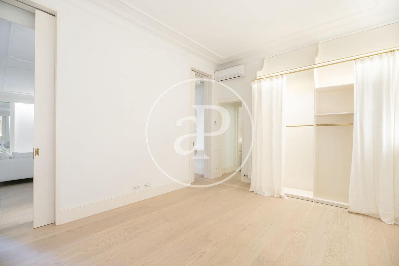 4 soveværelse Lejlighed til salg i Barcelona by - € 1.490.000 (Ref: 8905661)