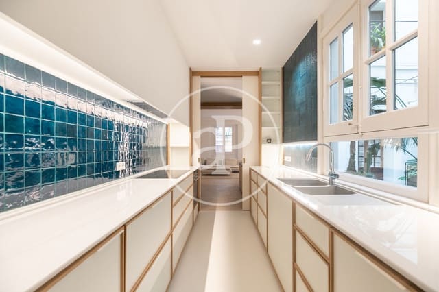 4 soveværelse Lejlighed til salg i El Barri Gòtic, Barcelona by - € 1.490.000 (Ref: 8905661)