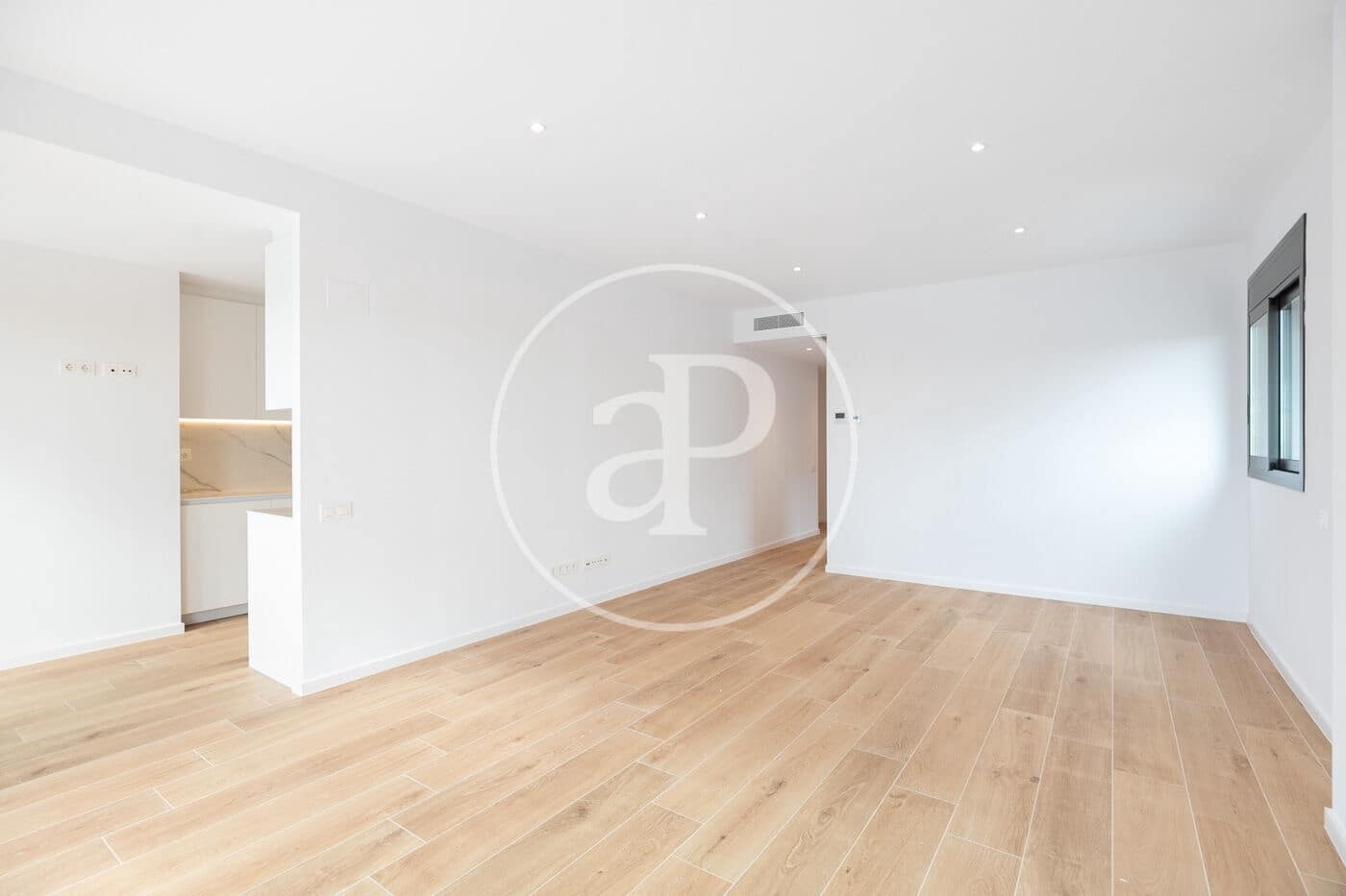 4 bedroom Apartment for rent in Esplugues de Llobregat with pool - € 3,700 (Ref: 8905665)