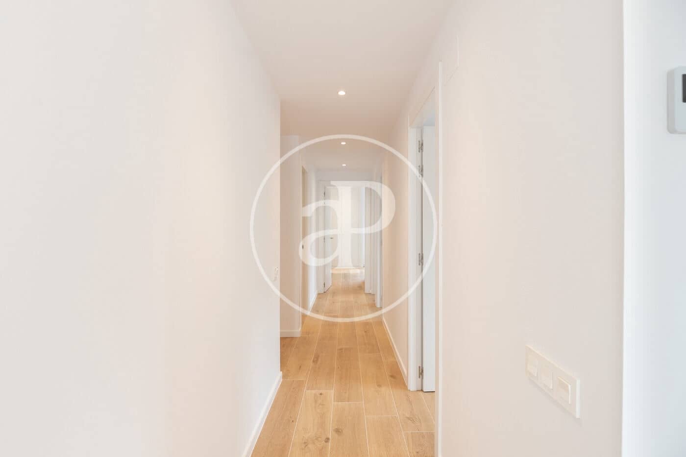 4 bedroom Apartment for rent in Esplugues de Llobregat with pool - € 3,700 (Ref: 8905665)