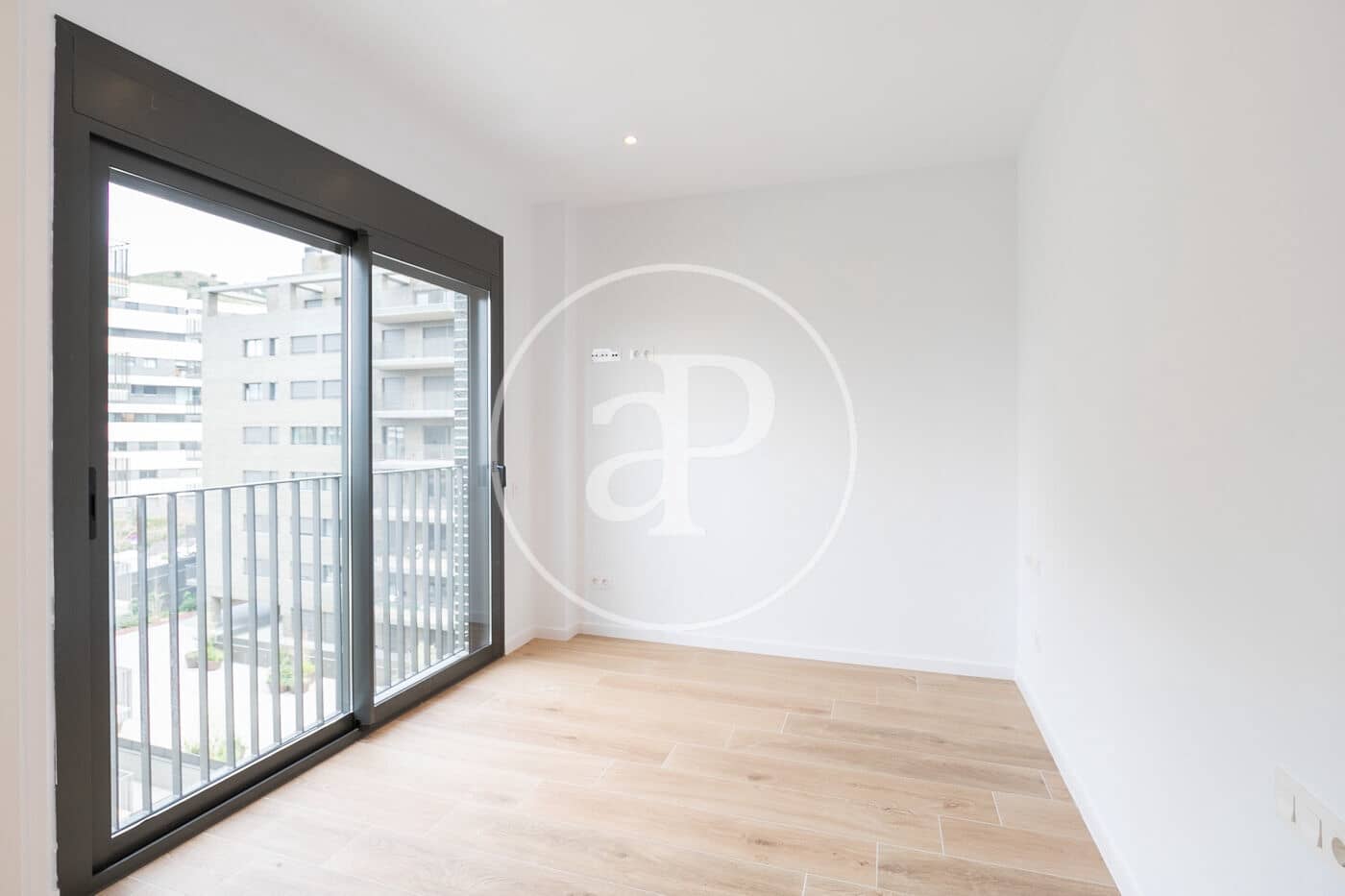 4 bedroom Apartment for rent in Esplugues de Llobregat with pool - € 3,700 (Ref: 8905665)