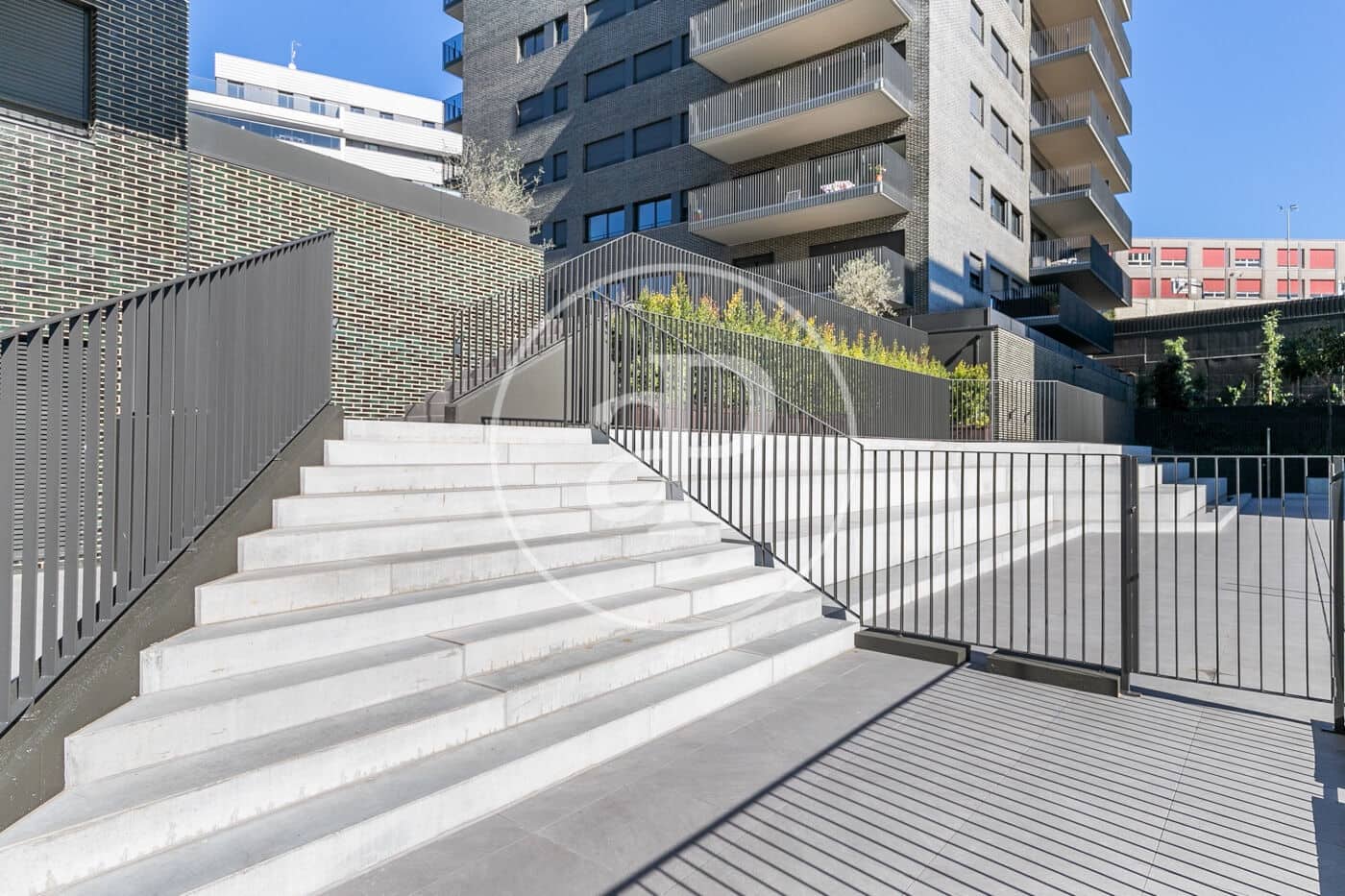 4 bedroom Apartment for rent in Esplugues de Llobregat with pool - € 3,700 (Ref: 8905665)