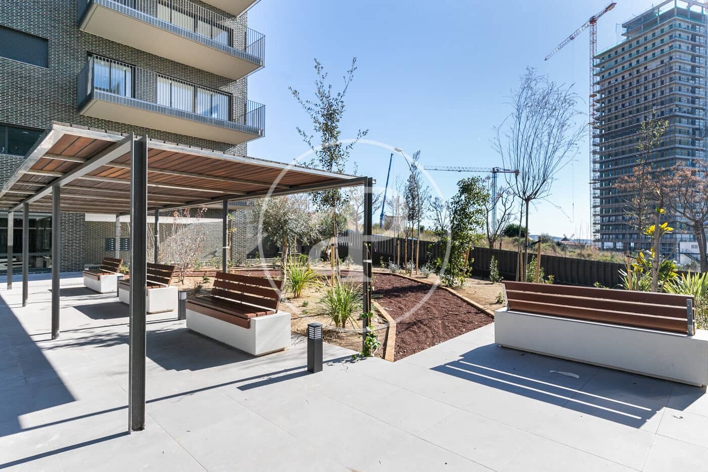 4 bedroom Apartment for rent in Esplugues de Llobregat with pool - € 3,700 (Ref: 8905665)