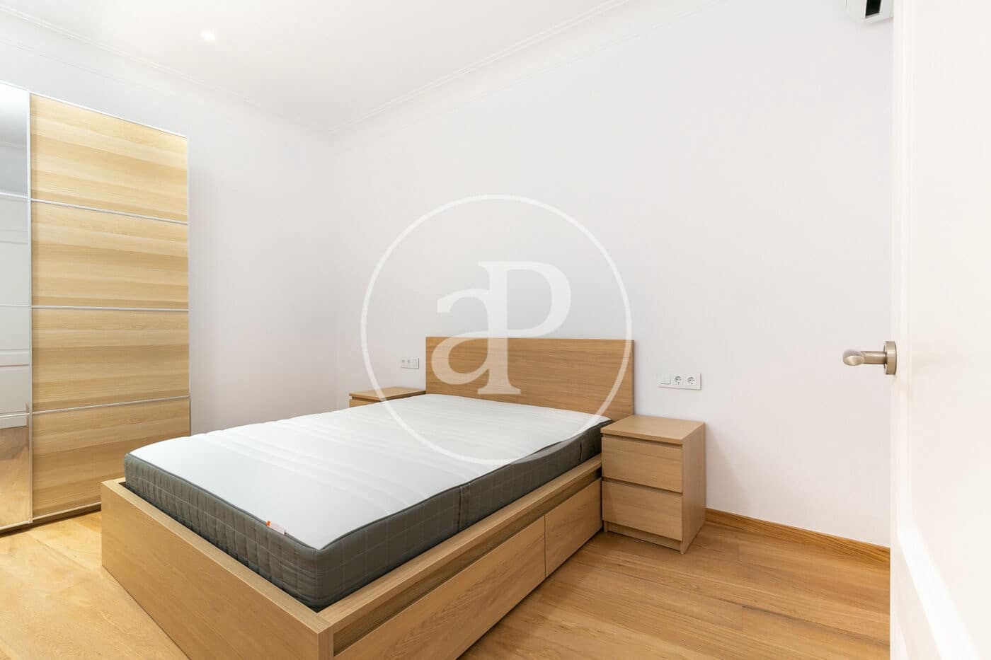 4 Zimmer Apartment zu vermieten in Barcelona Stadt - 2.900 € (Ref: 8907665)