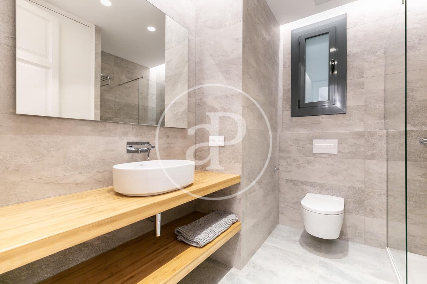 4 Zimmer Apartment zu vermieten in Barcelona Stadt - 2.900 € (Ref: 8907665)