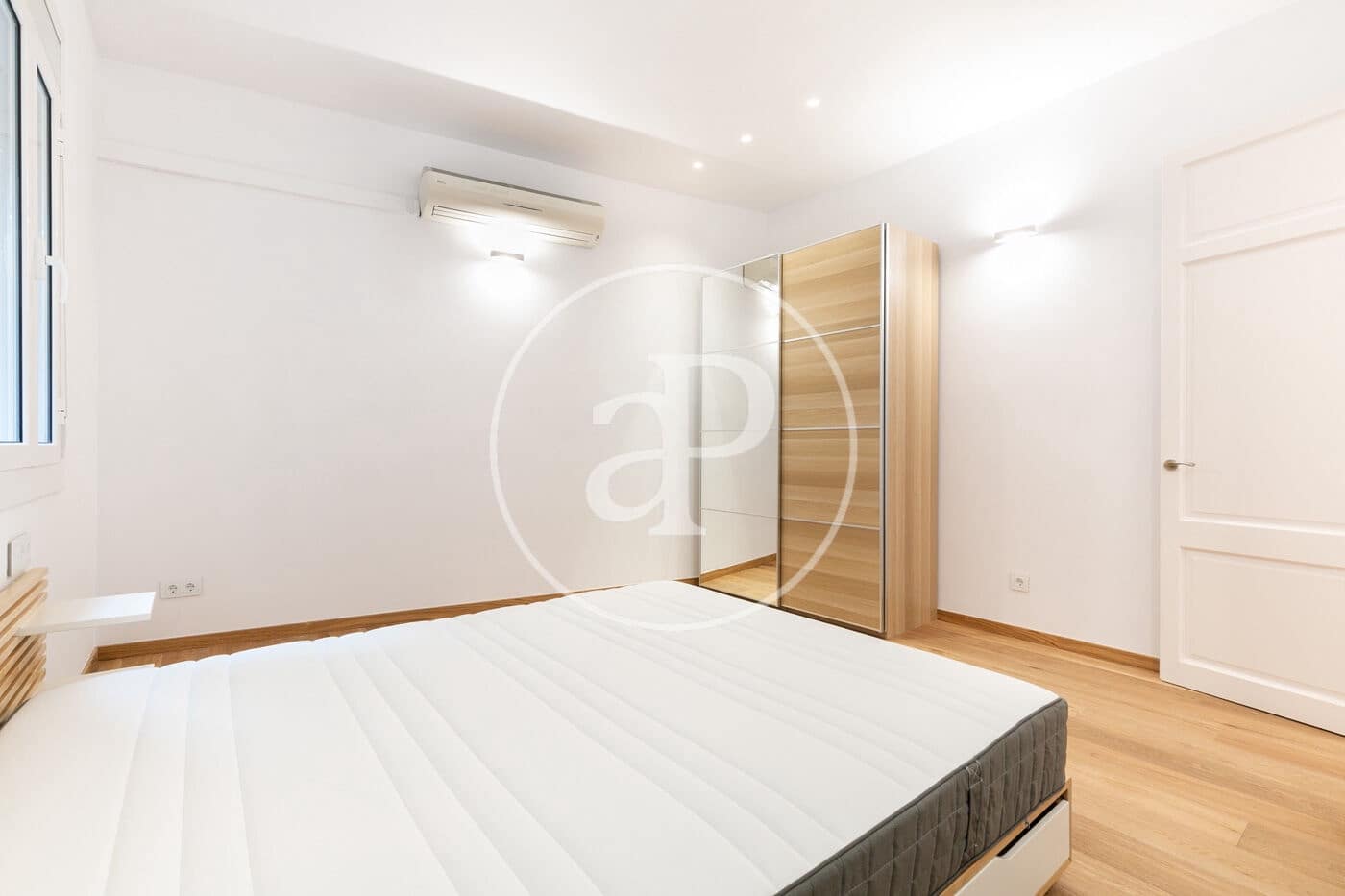 4 Zimmer Apartment zu vermieten in Barcelona Stadt - 2.900 € (Ref: 8907665)