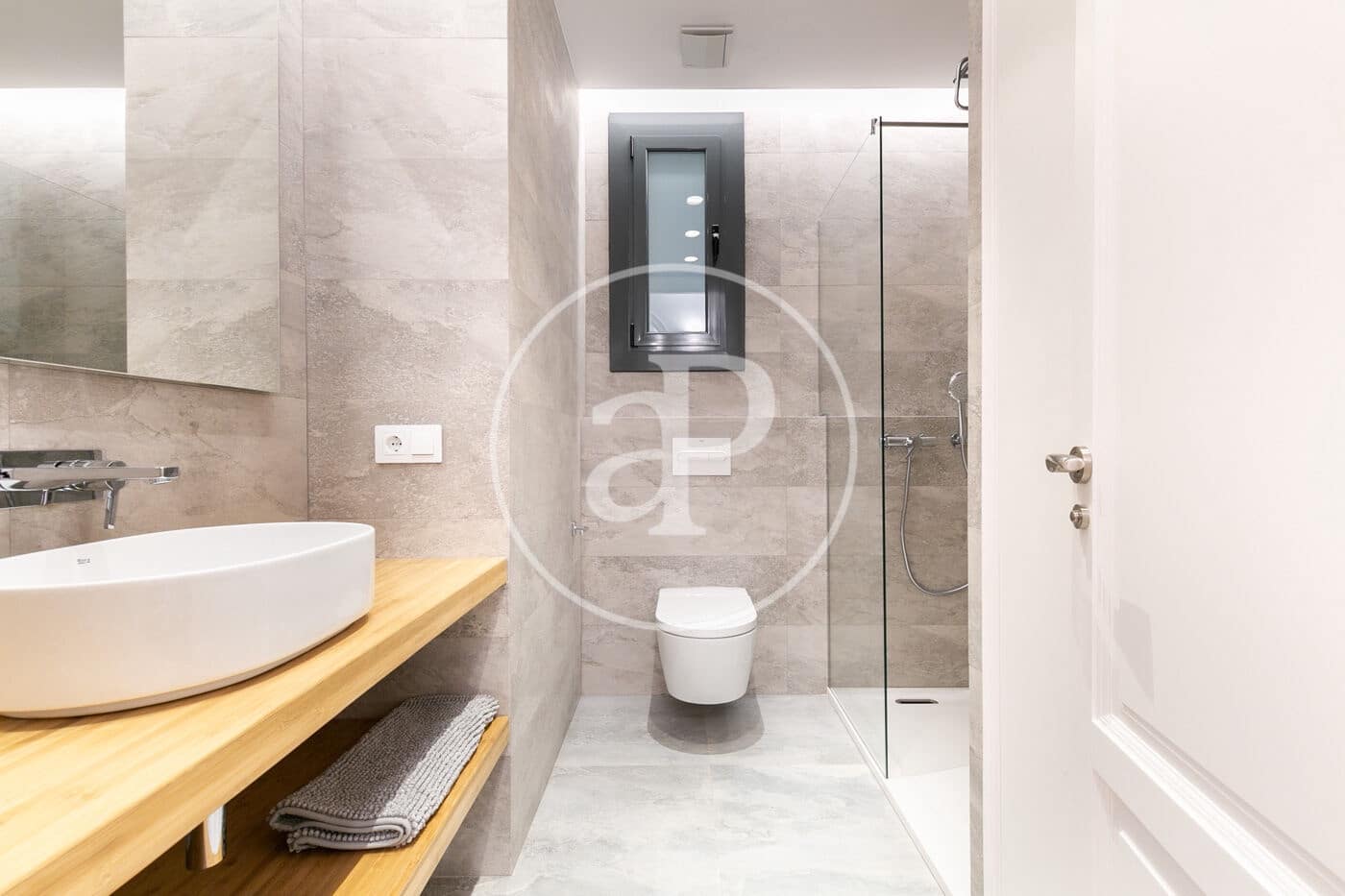 4 Zimmer Apartment zu vermieten in Barcelona Stadt - 2.900 € (Ref: 8907665)