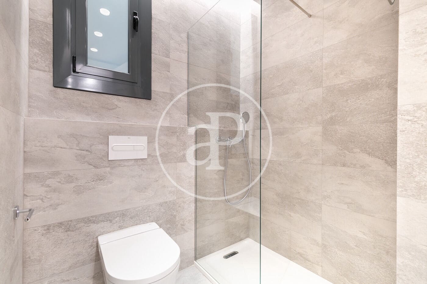 4 Zimmer Apartment zu vermieten in Barcelona Stadt - 2.900 € (Ref: 8907665)