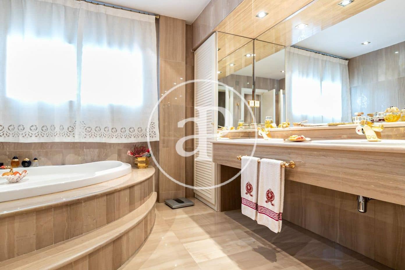 6 soveværelse Villa til salg i Barcelona by med swimmingpool - € 4.100.000 (Ref: 8913200)