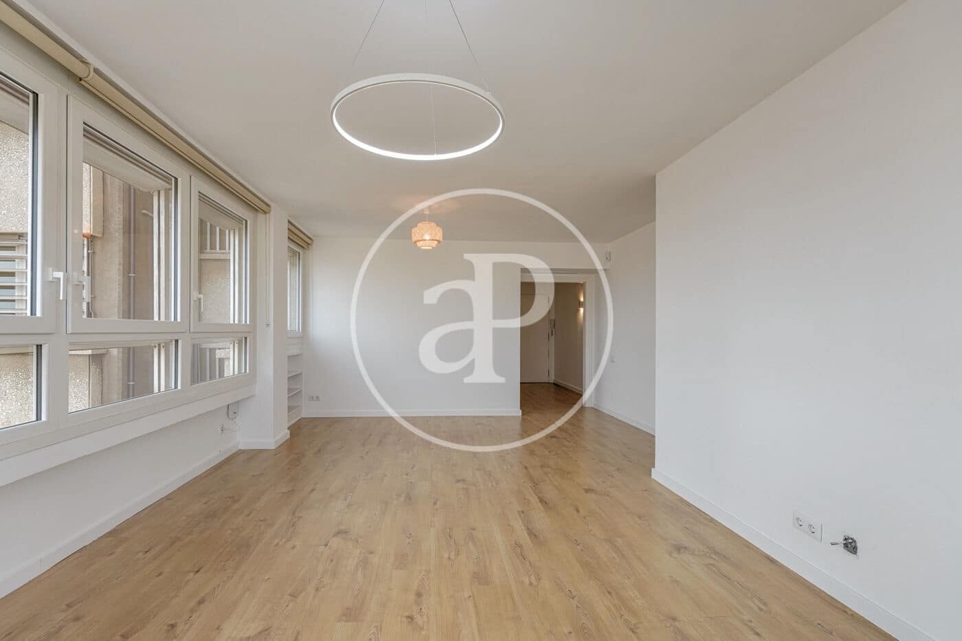 3 soverom Leilighet til salgs i Barcelona by - € 895 000 (Ref: 8915555)