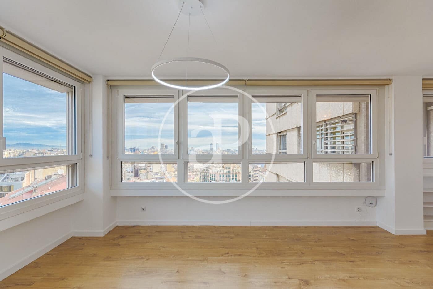 3 soverom Leilighet til salgs i Barcelona by - € 895 000 (Ref: 8915555)