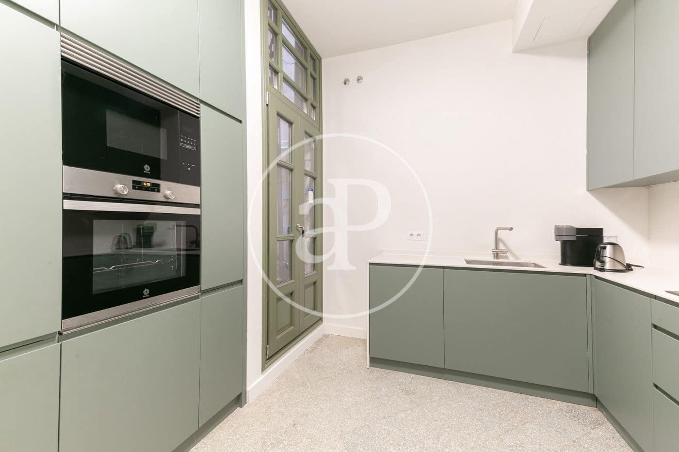 Appartement de 4 chambres à louer à Barcelone ville - 4 500 € (Ref: 8915558)
