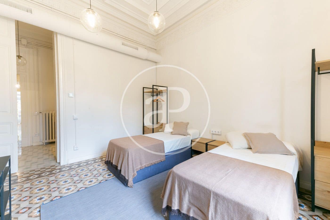 Appartement de 4 chambres à louer à Barcelone ville - 4 500 € (Ref: 8915558)