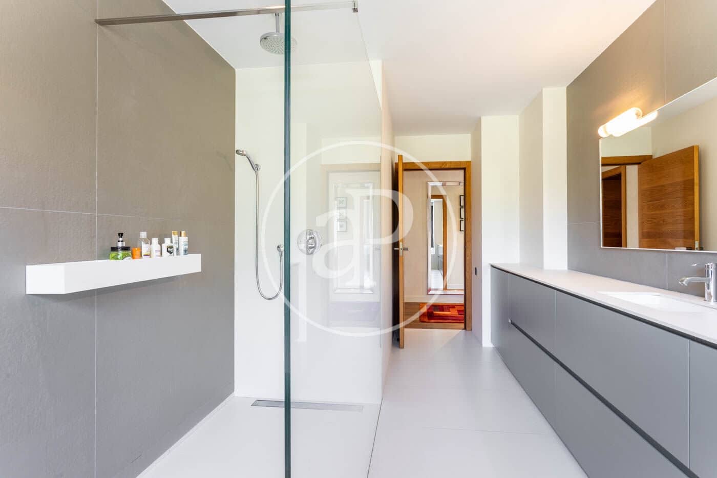 5 soverom Villa til salgs i Esplugues de Llobregat med svømmebasseng - € 3 950 000 (Ref: 8915562)