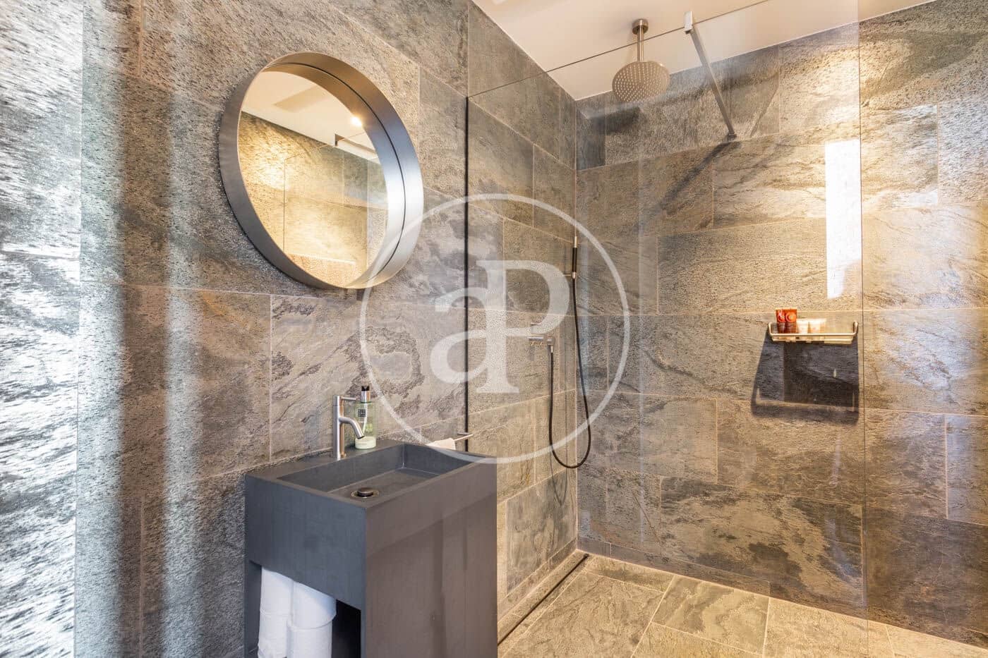 5 soverom Villa til salgs i Esplugues de Llobregat med svømmebasseng - € 3 950 000 (Ref: 8915562)