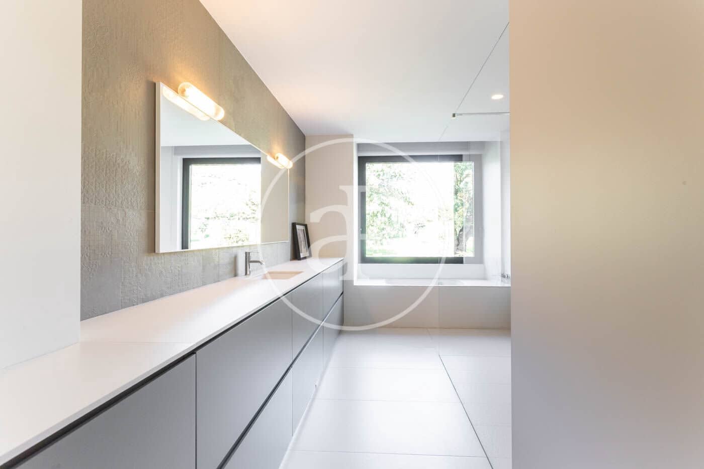 5 soverom Villa til salgs i Esplugues de Llobregat med svømmebasseng - € 3 950 000 (Ref: 8915562)