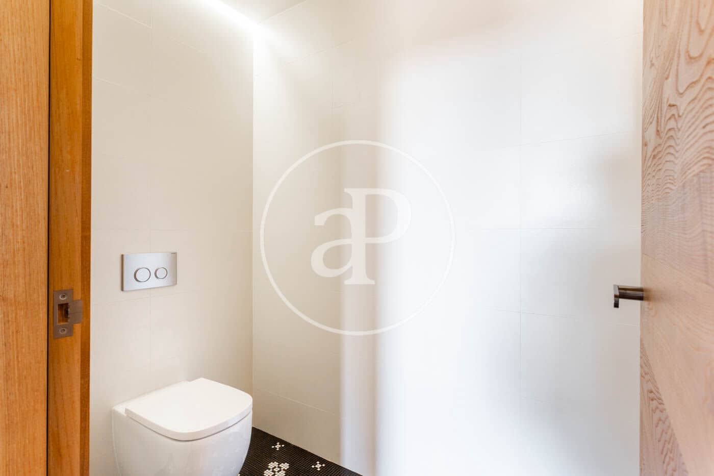 5 soverom Villa til salgs i Esplugues de Llobregat med svømmebasseng - € 3 950 000 (Ref: 8915562)