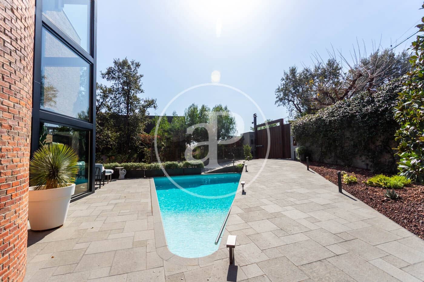 5 soverom Villa til salgs i Esplugues de Llobregat med svømmebasseng - € 3 950 000 (Ref: 8915562)