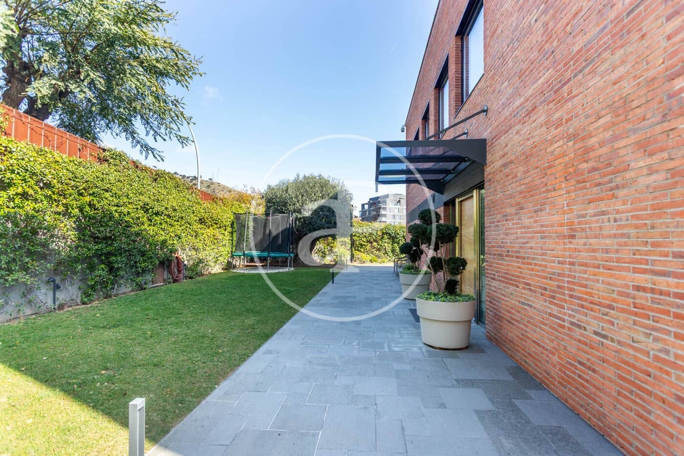 5 soverom Villa til salgs i Esplugues de Llobregat med svømmebasseng - € 3 950 000 (Ref: 8915562)