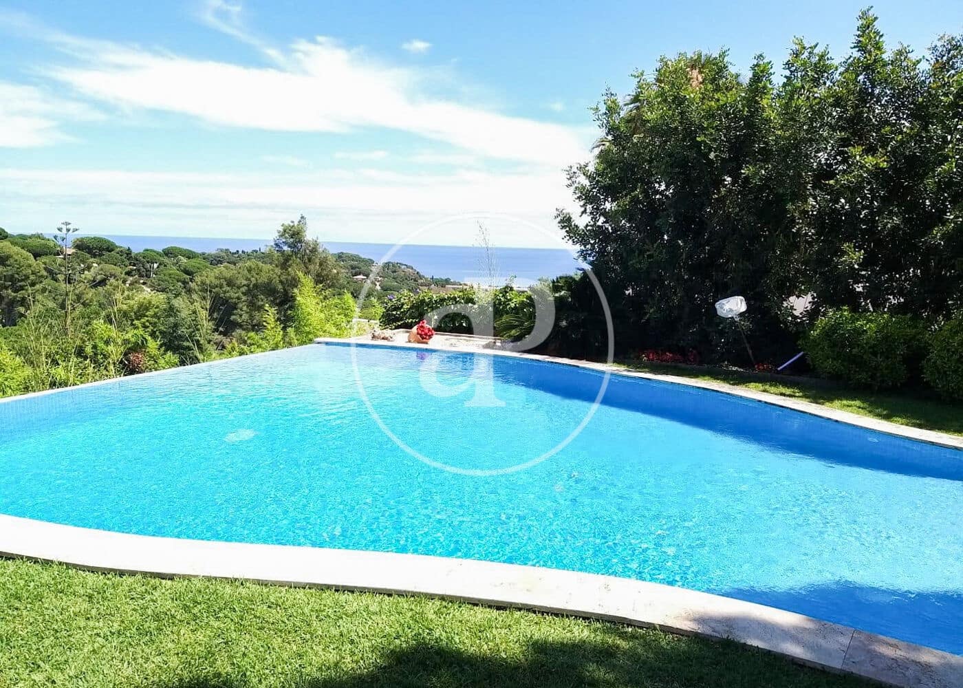 6 soveværelse Villa til salg i Sant Vicenc de Montalt med swimmingpool - € 3.000.000 (Ref: 8918232)