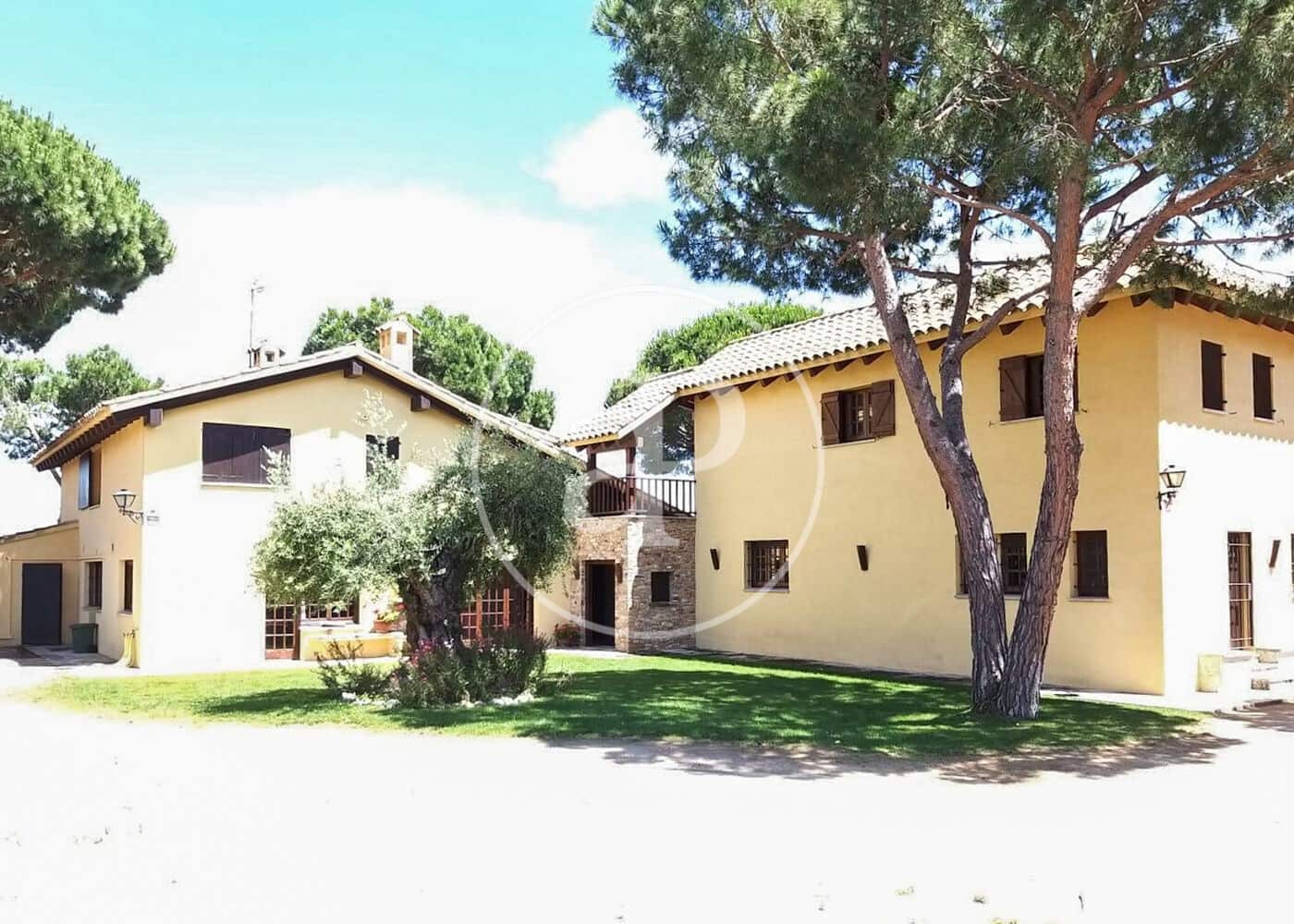 6 soveværelse Villa til salg i Sant Vicenc de Montalt med swimmingpool - € 3.000.000 (Ref: 8918232)