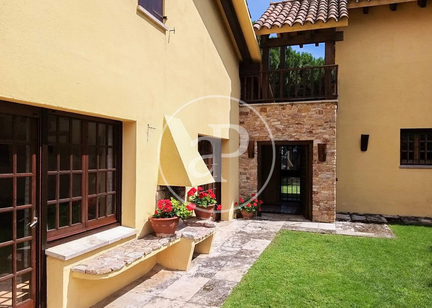 6 soveværelse Villa til salg i Sant Vicenc de Montalt med swimmingpool - € 3.000.000 (Ref: 8918232)