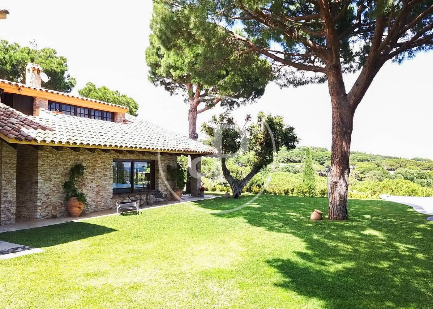 6 soveværelse Villa til salg i Sant Vicenc de Montalt med swimmingpool - € 3.000.000 (Ref: 8918232)