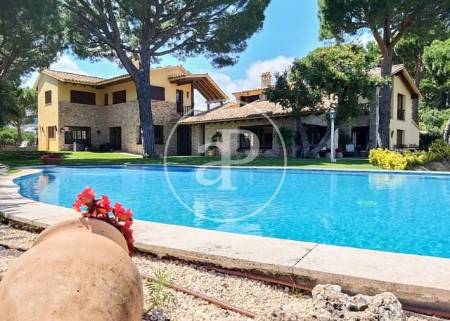 6 chambre Villa/Maison à vendre à Sant Vicenç de Montalt avec piscine - 3 000 000 € (Ref: 8918232)