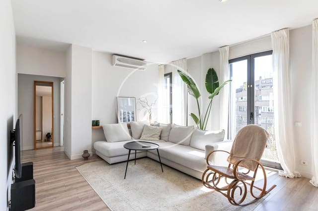 3 slaapkamer Appartement te koop in La Nova Esquerra de L'Eixample, Barcelona stad - € 970.000 (Ref: 8921758)