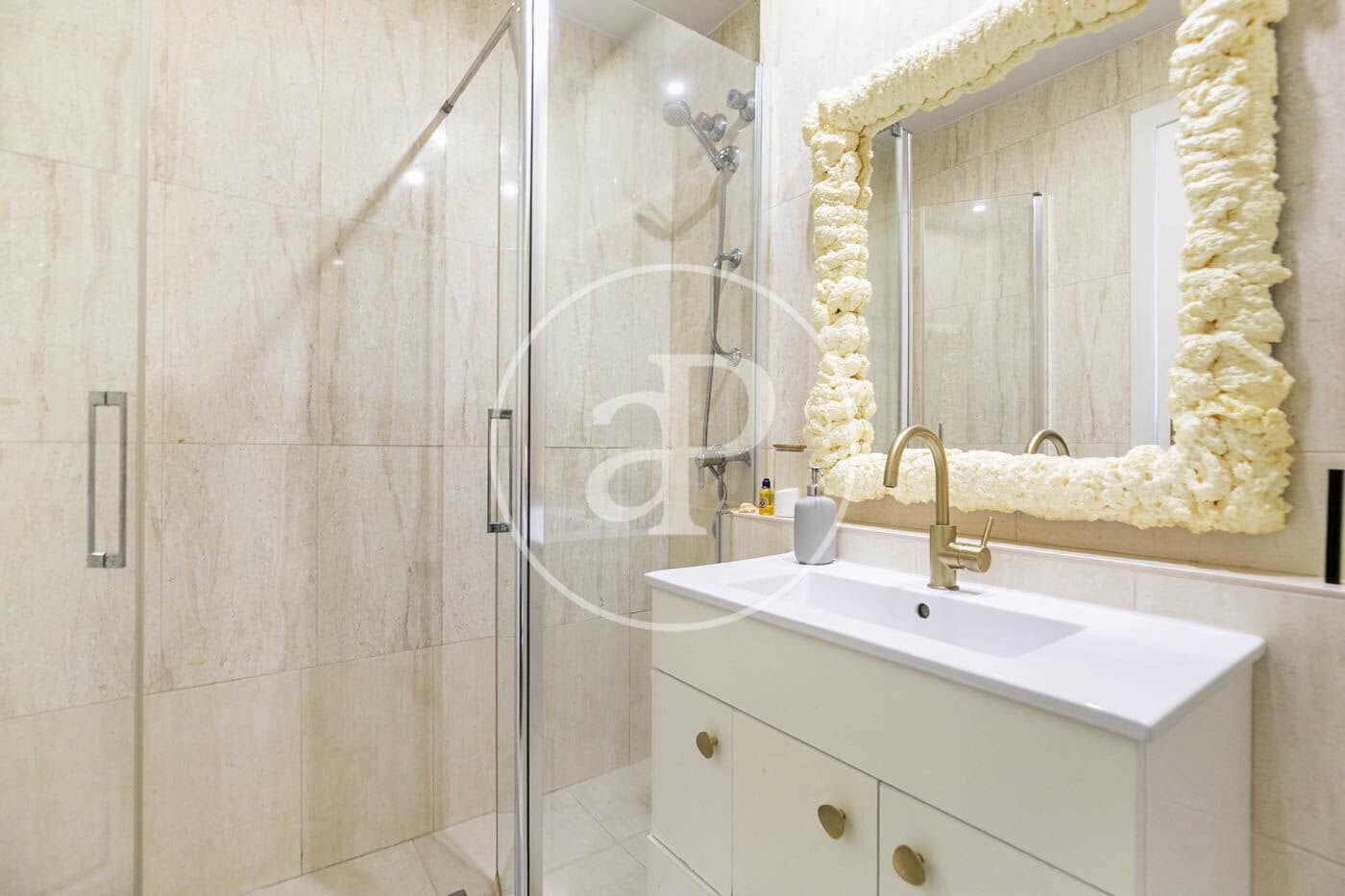 3 slaapkamer Appartement te koop in Barcelona stad - € 970.000 (Ref: 8921758)