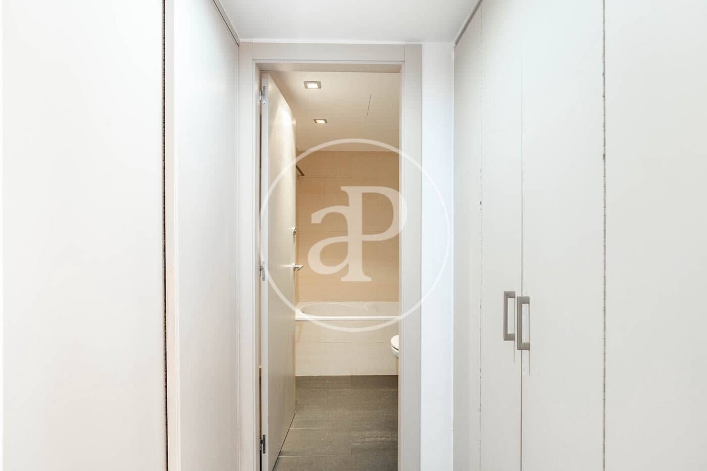 4 soveværelse Lejlighed til salg i Barcelona by med swimmingpool - € 2.000.000 (Ref: 8926920)