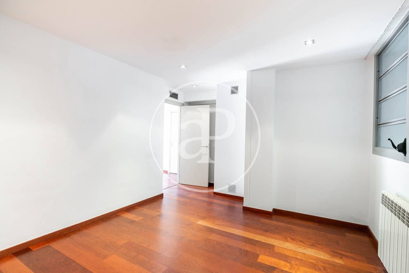 4 soveværelse Lejlighed til salg i Barcelona by med swimmingpool - € 2.000.000 (Ref: 8926920)