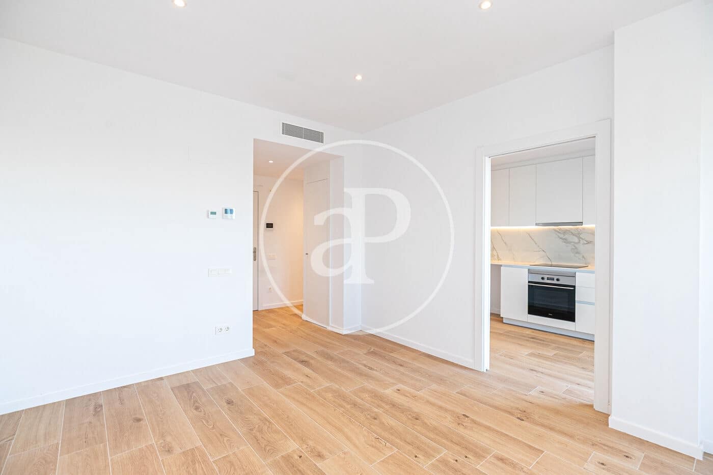 3 bedroom Penthouse for rent in Esplugues de Llobregat - € 3,550 (Ref: 8926923)