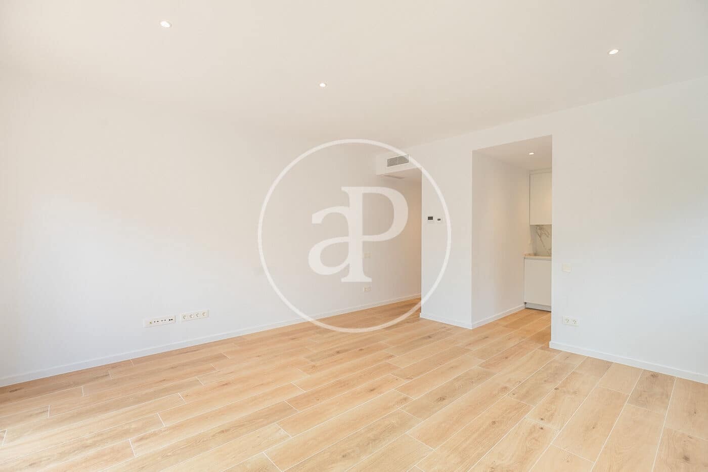 Appartement de 2 chambres à louer à Esplugues de Llobregat - 2 332 € (Ref: 8926924)