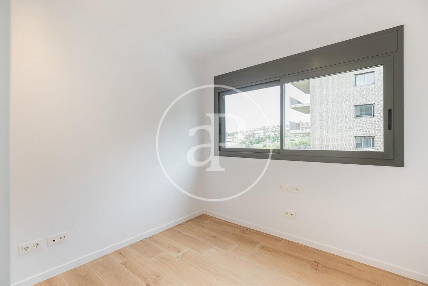 Appartement de 2 chambres à louer à Esplugues de Llobregat - 2 332 € (Ref: 8926924)