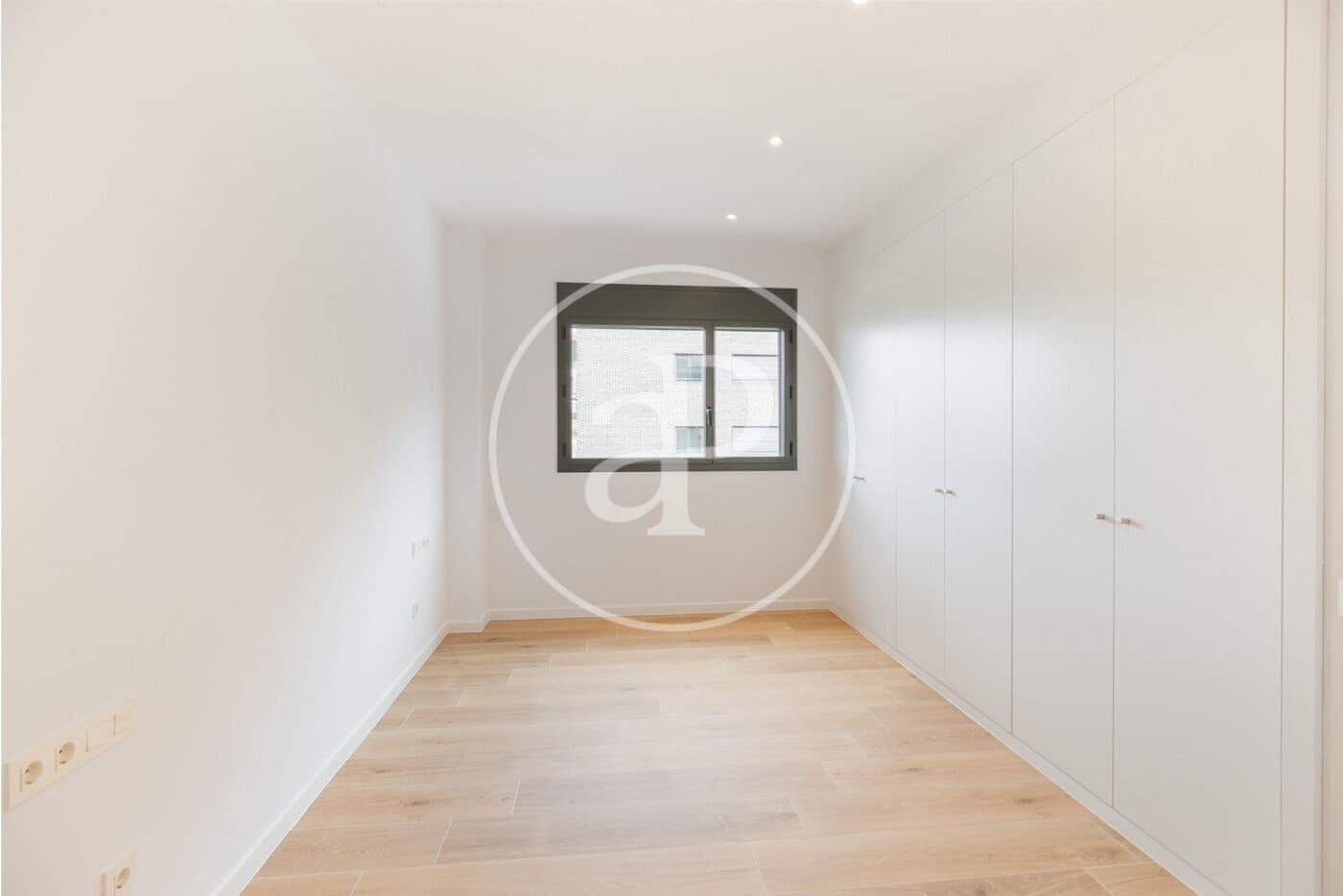 Appartement de 2 chambres à louer à Esplugues de Llobregat - 2 332 € (Ref: 8926924)