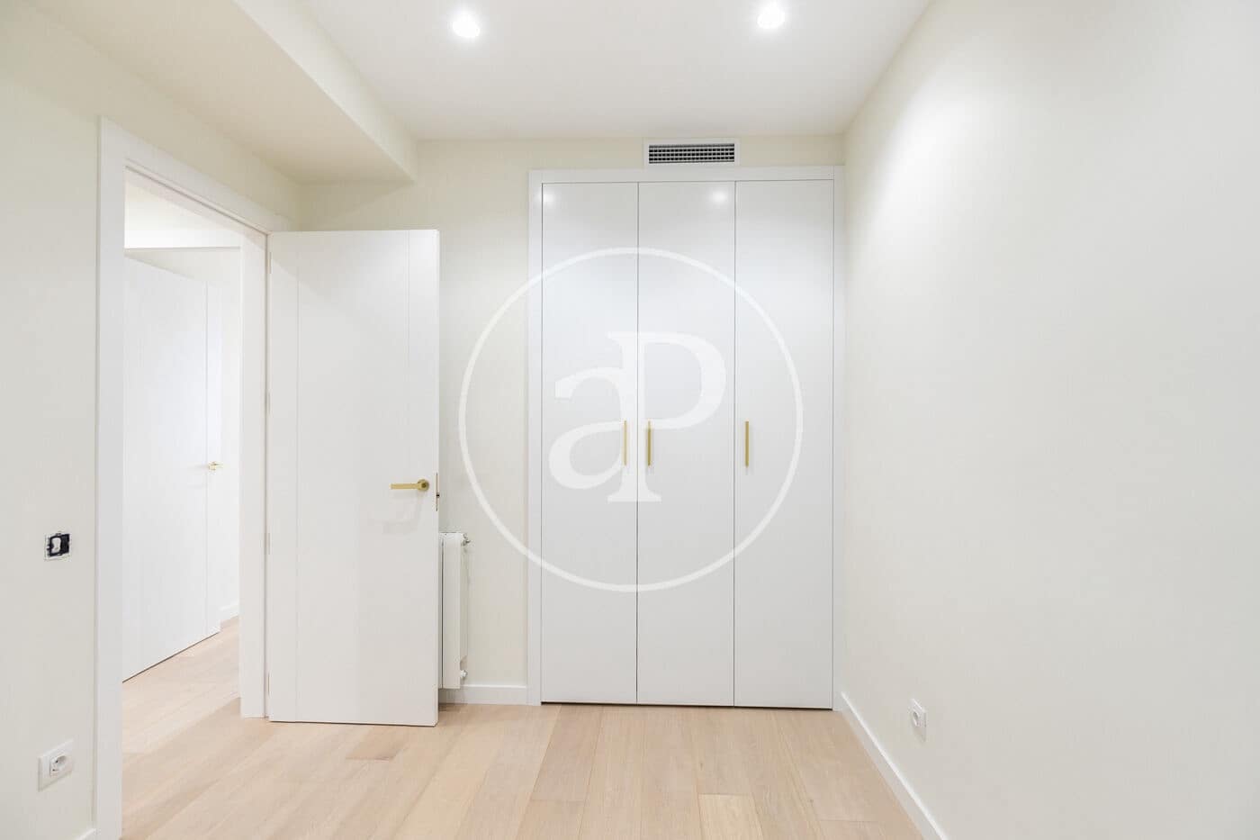 4 slaapkamer Appartement te koop in Barcelona stad met zwembad - € 1.700.000 (Ref: 8929164)