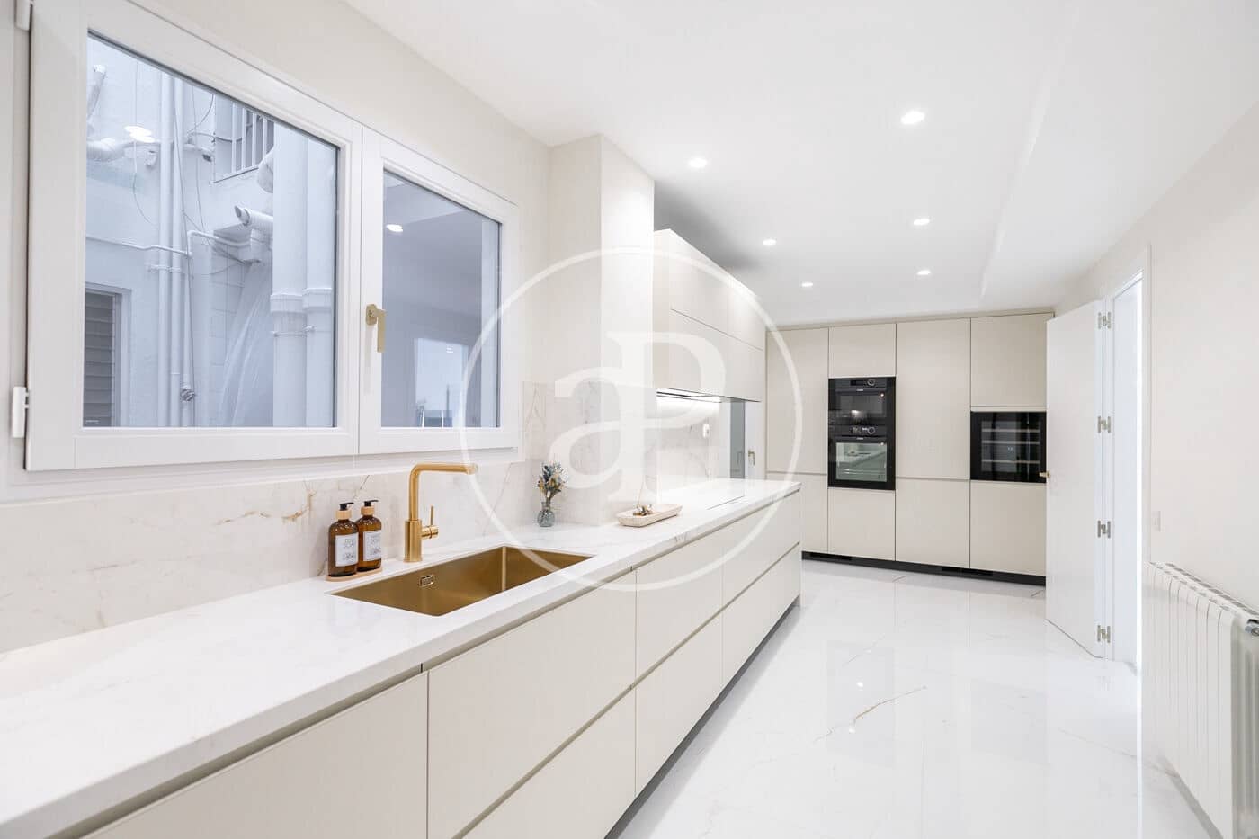 4 slaapkamer Appartement te koop in Barcelona stad met zwembad - € 1.700.000 (Ref: 8929164)