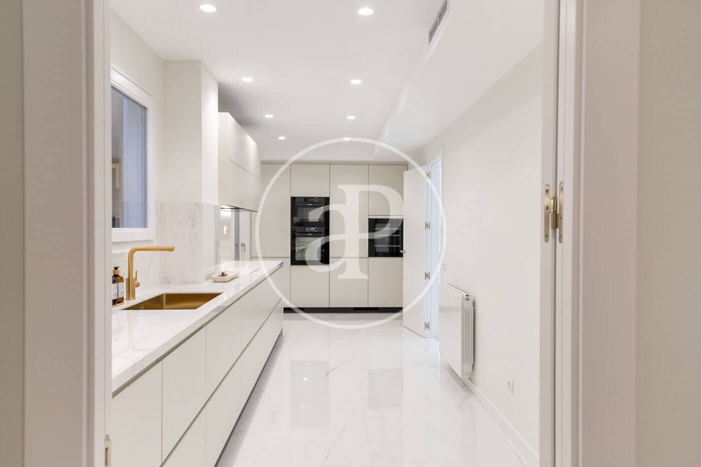 4 slaapkamer Appartement te koop in Barcelona stad met zwembad - € 1.700.000 (Ref: 8929164)