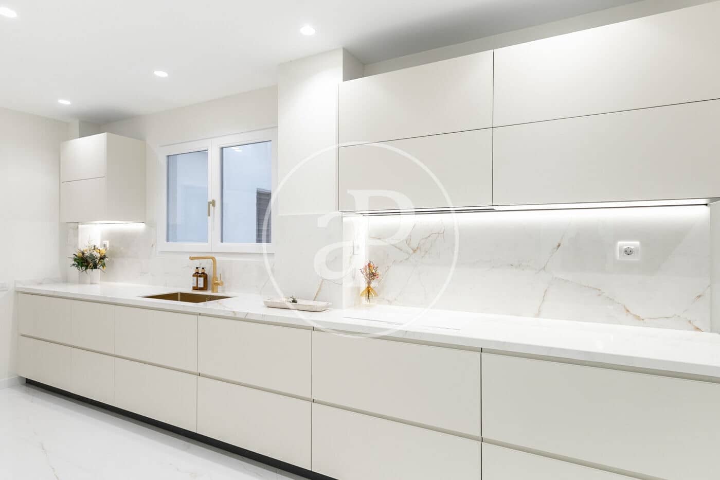 4 slaapkamer Appartement te koop in Barcelona stad met zwembad - € 1.700.000 (Ref: 8929164)