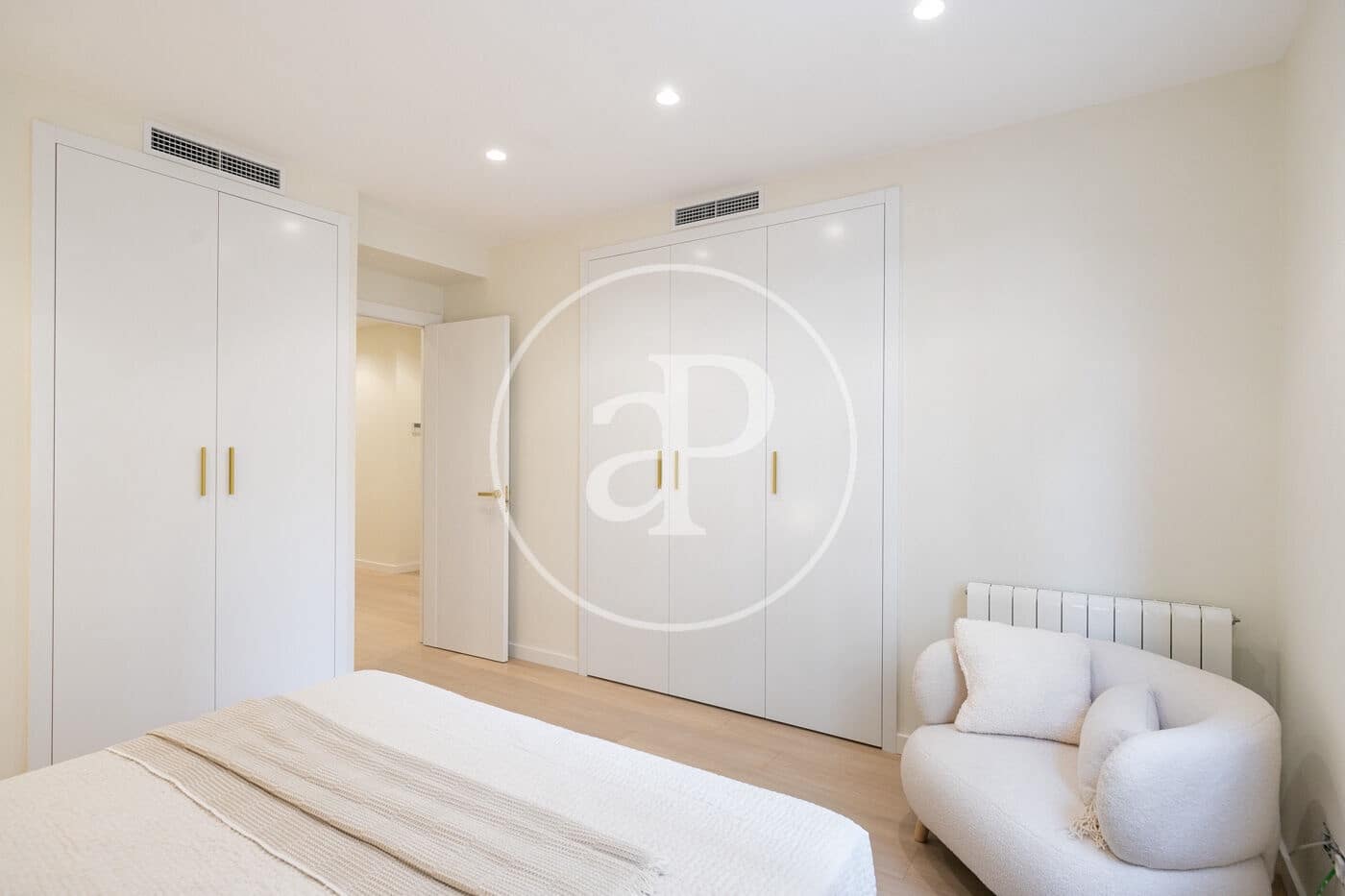 4 slaapkamer Appartement te koop in Barcelona stad met zwembad - € 1.700.000 (Ref: 8929164)