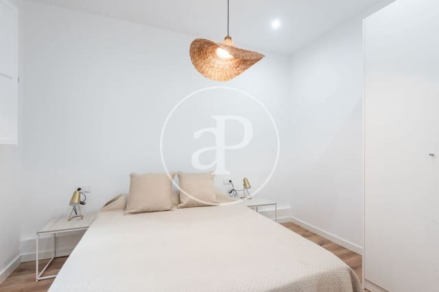 3 soveværelse Lejlighed til leje i El Barri Gòtic, Barcelona by - € 2.200 (Ref: 8929168)