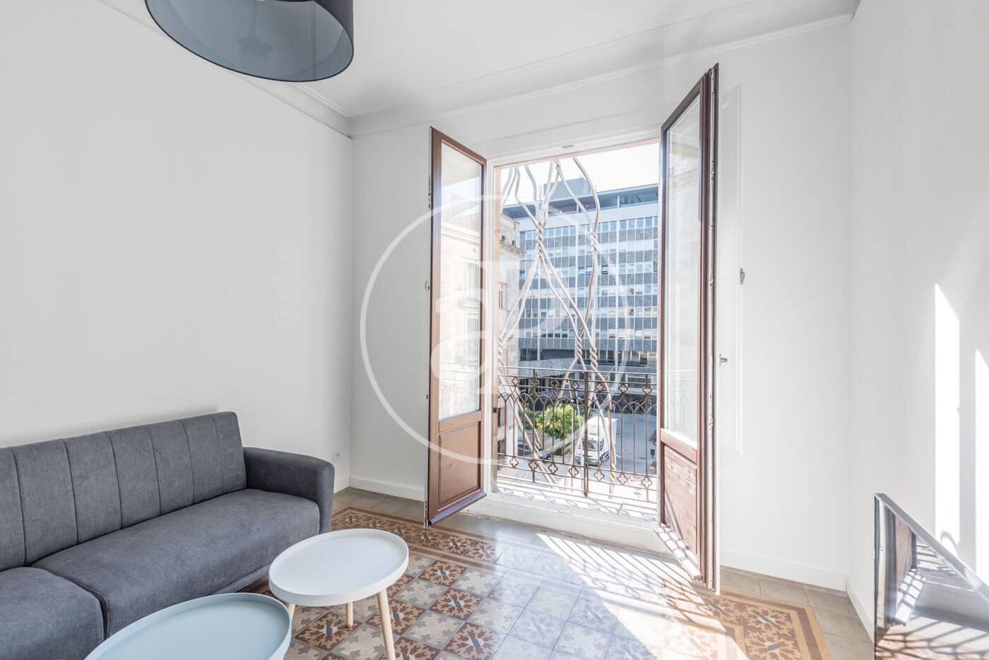 3 soveværelse Lejlighed til leje i Barcelona by - € 2.200 (Ref: 8929168)