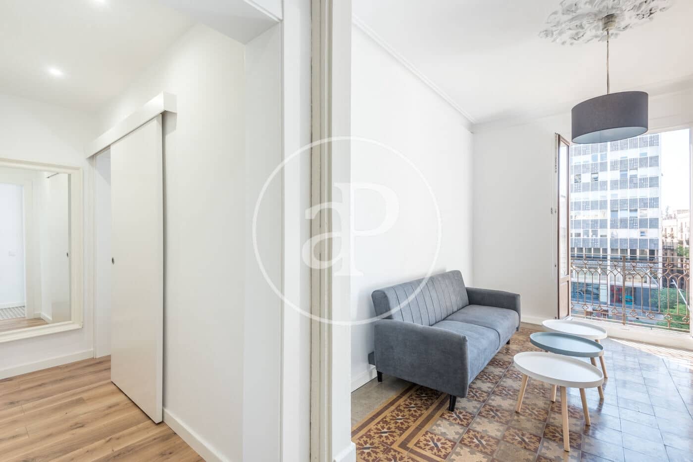 3 soveværelse Lejlighed til leje i Barcelona by - € 2.200 (Ref: 8929168)