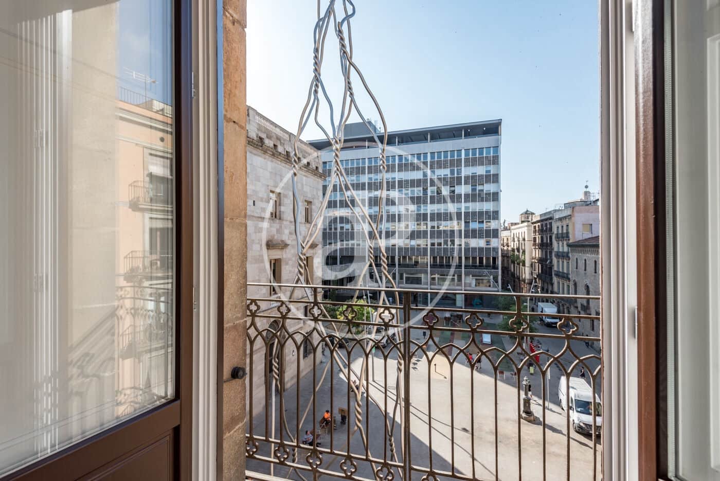 3 soveværelse Lejlighed til leje i Barcelona by - € 2.200 (Ref: 8929168)