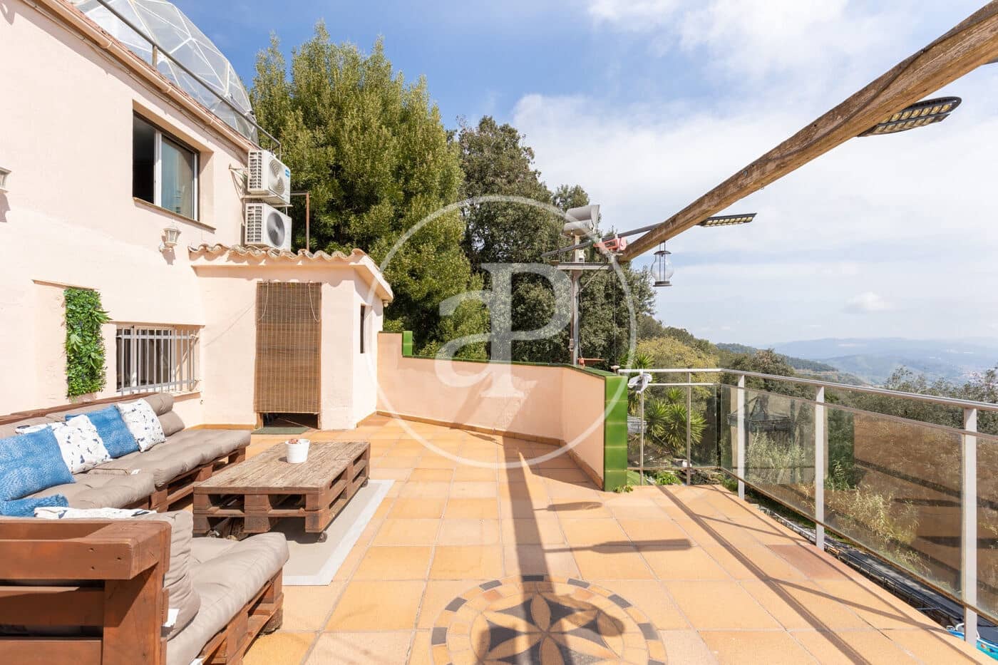 6 soveværelse Villa til salg i Barcelona by - € 1.200.000 (Ref: 8935444)