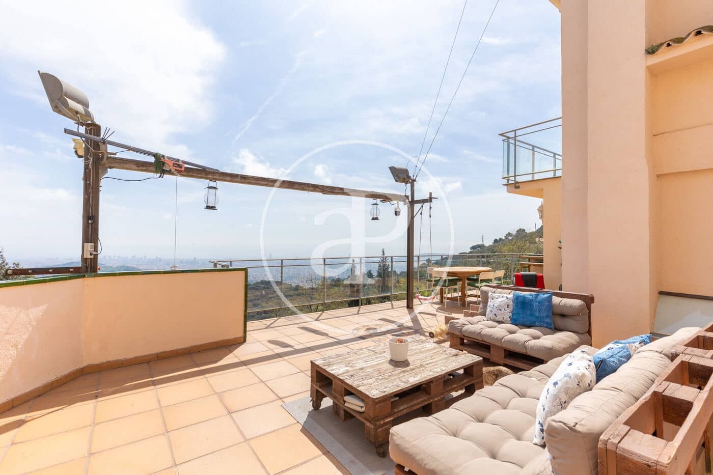 6 soveværelse Villa til salg i Barcelona by - € 1.200.000 (Ref: 8935444)